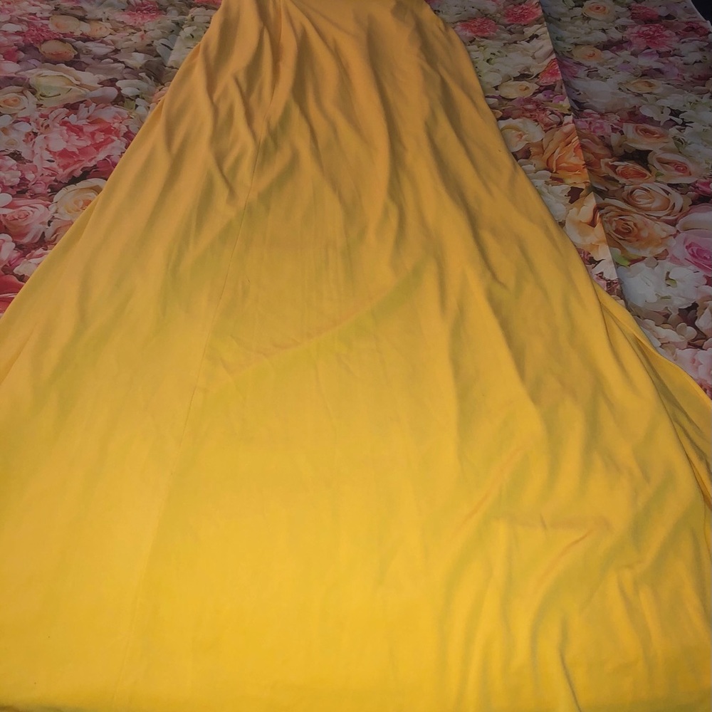 Dress - Picture 2 of 3